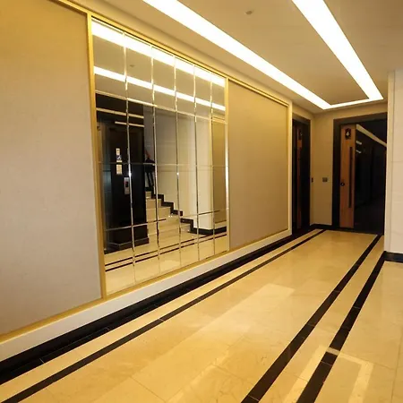 26 Cleopatra Legacy No 8