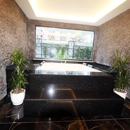 26 Cleopatra Legacy No 8 * אלאניה