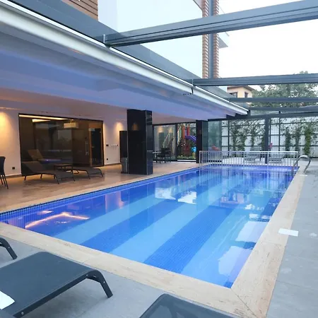 26 Cleopatra Legacy No 8 אלאניה